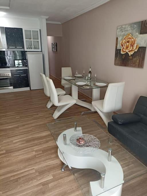 Precioso Piso En Frente Del Mar Apartment Торевиеха Екстериор снимка