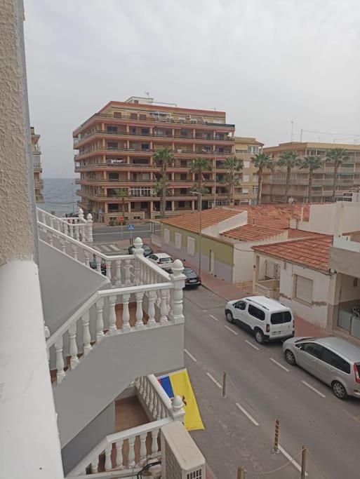 Precioso Piso En Frente Del Mar Apartment Торевиеха Екстериор снимка